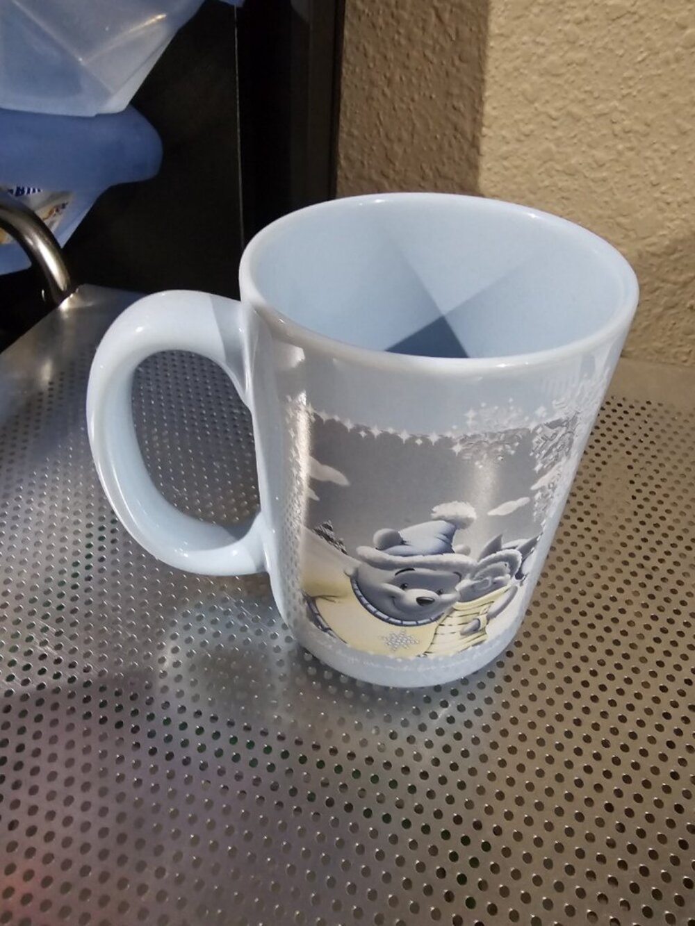 Disney Winnie the Pooh Piglet Cold Days Mug Blue Winter Snowflakes 2003 Vintage
